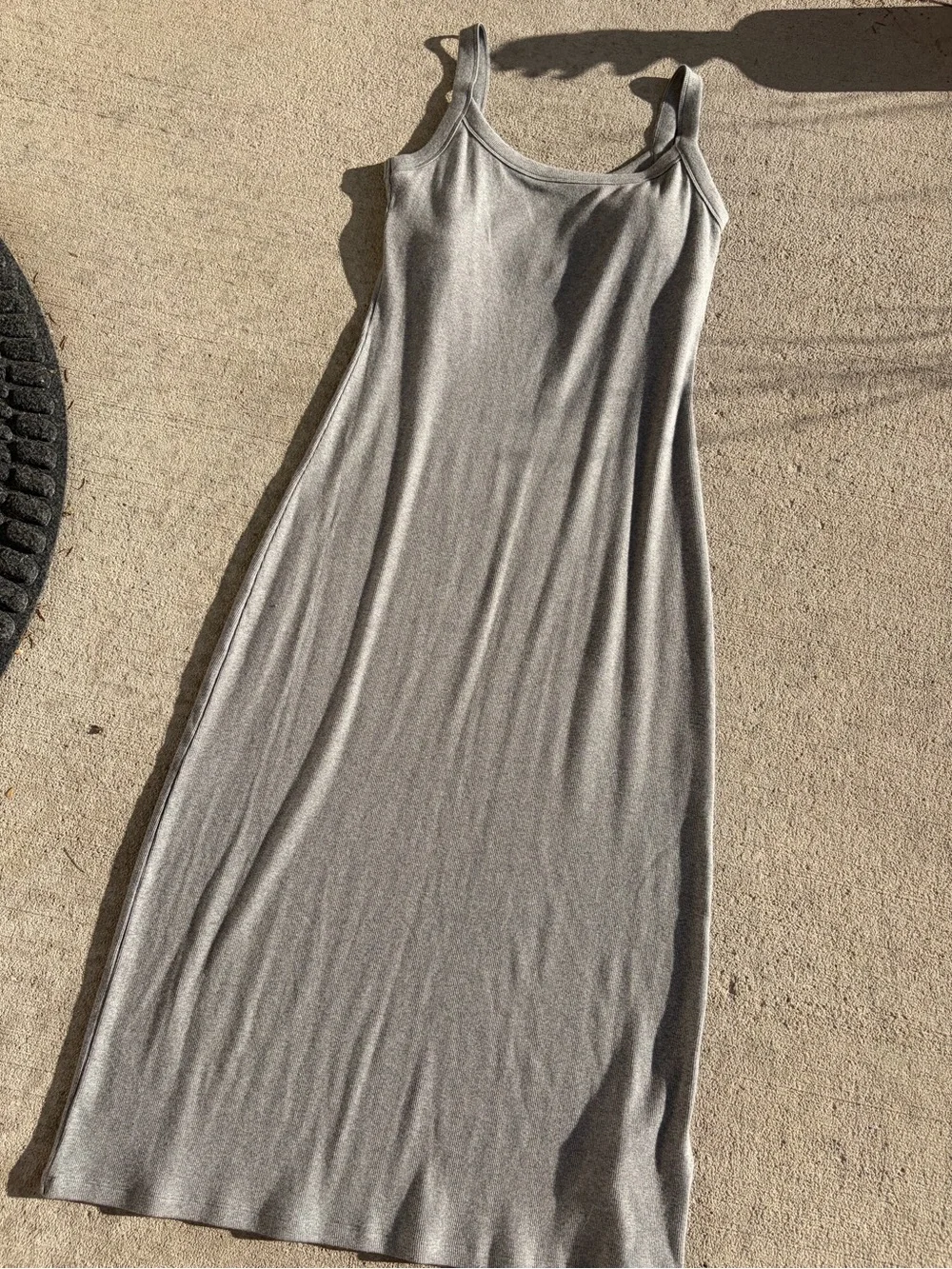 Abercrombie and Fitch grey bra free essential 90s rib dress maxi dress stretchy